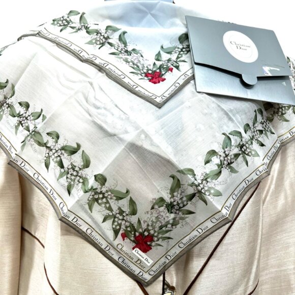 New W/Box CHRISTIAN DIOR Mni Scarf/Handker Cotton 18.5" White Green Red Flora(10 - Picture 6 of 9